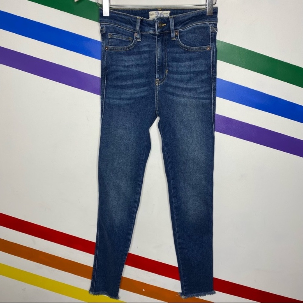 NEW We The Free Stretchy High Waist Jeans Size 26